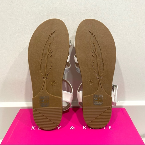 NEW Kelly & Katie Chloe Rhinestone Sandals (size 2) - Picture 4 of 4